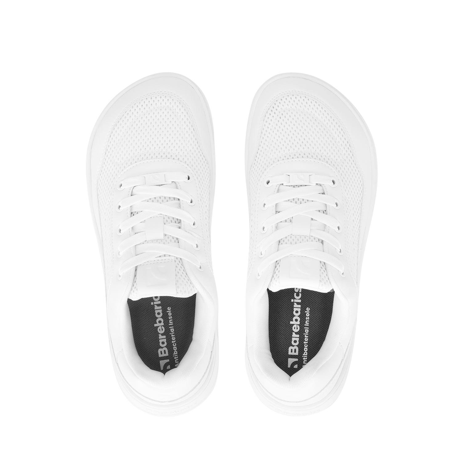 Barefoot Sneakers Barebarics Vaporo - All White.

  Obermaterial: Kunstleder + Textil
  Innenfutter: Textil
  Einlegesohle: PU + Polyester (herausnehmbar-antibakteriell)
  Sohle: Gummi (ComfortGrip Neo)
  Herstellung: Vietnam

Barefoot-Eigenschaften

  Unisex-Modell in modernen Farbvarianten
  herausnehmbare antibakterielle Einlegesohle
  neue ComfortGrip Neo genähte Sohle
  Barebarics-Logo an den Schnürsenkelenden
  atmungsaktive Materialien für bessere Belüftung
  veganes Modell

Vorteile von Barfußschuhen:

  ultraflexible Laufsohle
  Zero Drop: Fersen- und Zehenbündigkeit für eine korrekte Körperhaltung
  geräumige Zehenbox für Ihre Zehen
  leichter Schuh
  EAN/SKU: %eanorsku%
